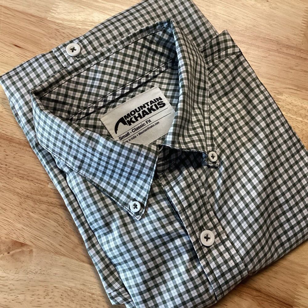 Men's Mountain Khakis Passport EC Short Sleeved Button Down White/green